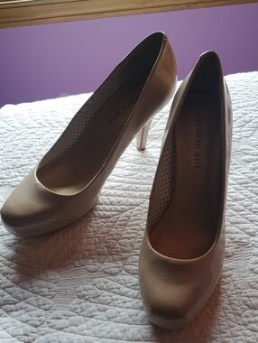 Madden Girl Cream Patent High Heel Pumps